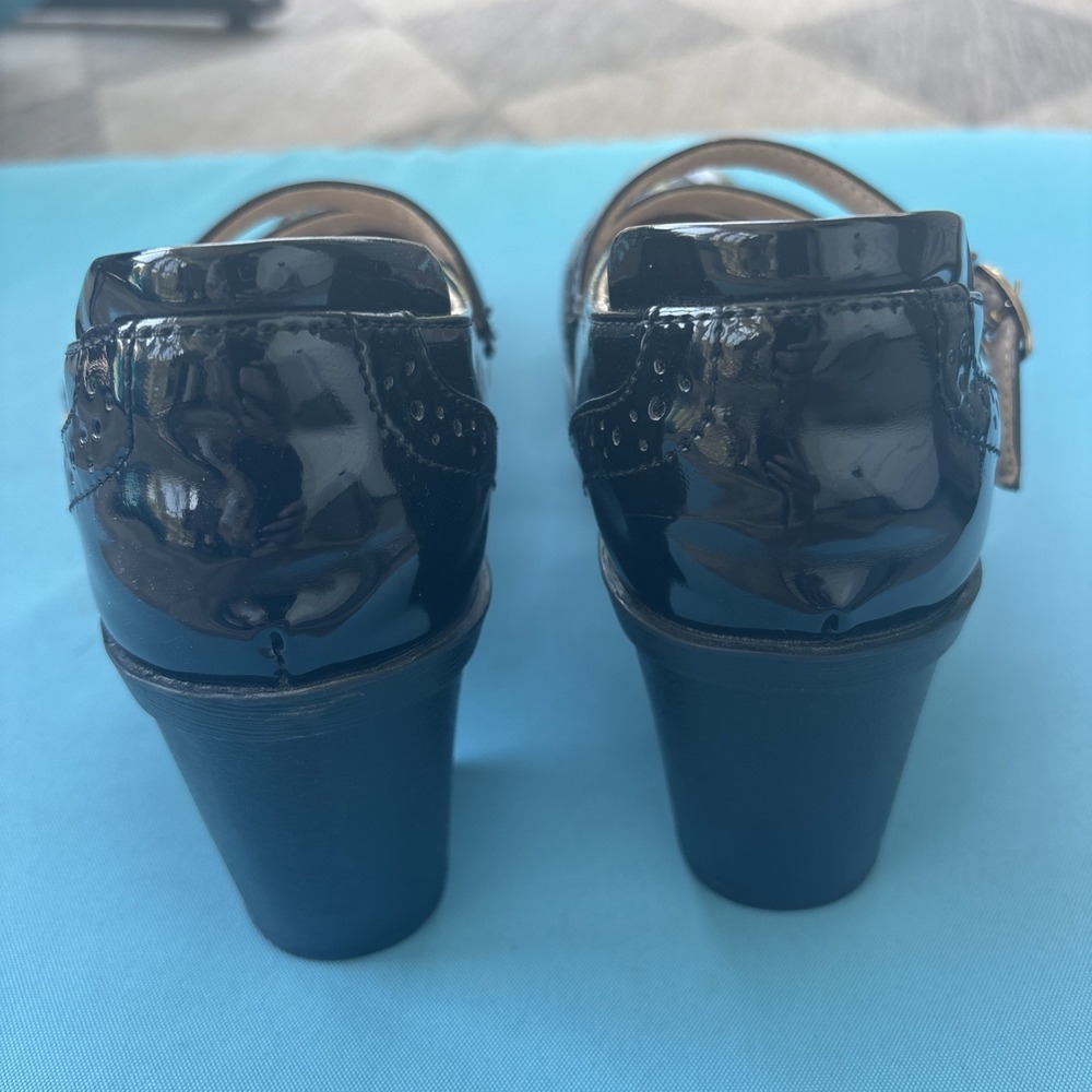 Black Patent Leather Wing Tip Mary Jane Chunky Heel Shoes Gold Buckle SZ 40 (9) - Picture 3 of 10